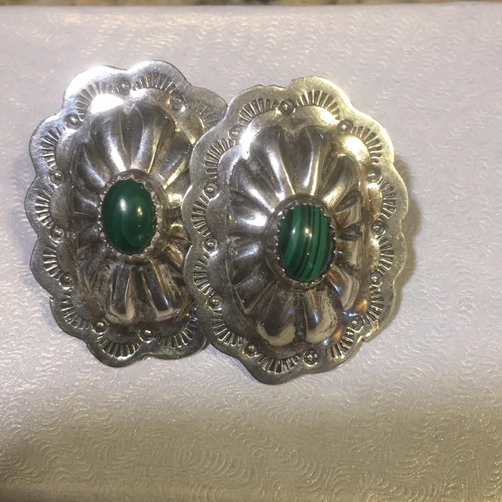 Vintage Navajo Sterling Silver Green Malachite Large Oval Post Earrings Signed - Picture 2 of 16